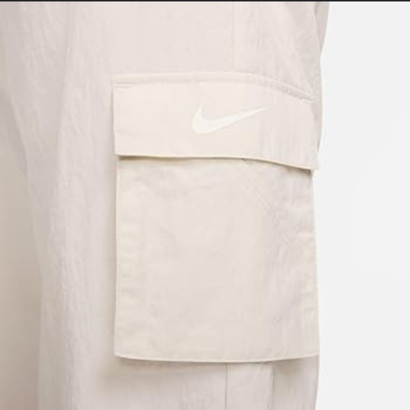 Nike  Woven 2 N 1  Maxi and Mini  Skirt With Zip detail In Beige - Picture 4 of 4